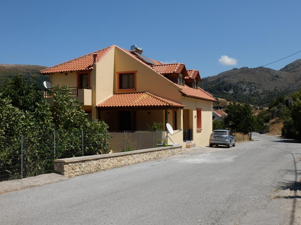 Marika'S House Villa Alonai Bagian luar foto